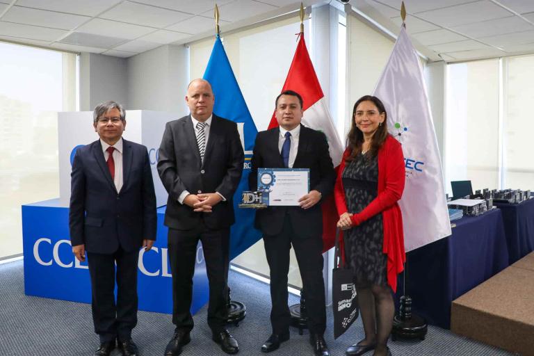 ZHI fue reconocida por el CONCYTEC por desarrollar una central de aire industrial de fabricación peruana para hospitales.